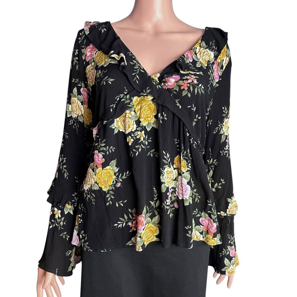 American Eagle Floral Bell Sleeve Ruffle Blouse L Vee Neck Party Romantic Fairy